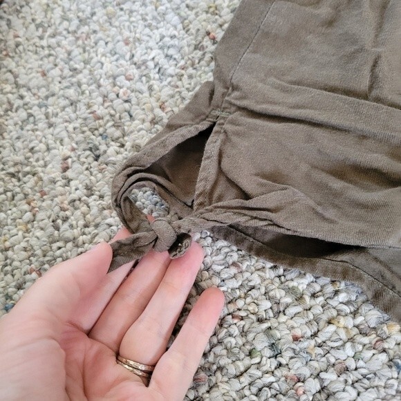 Madewell Olive Green Side Tie Pull On Shorts Size Small - Picture 3 of 7